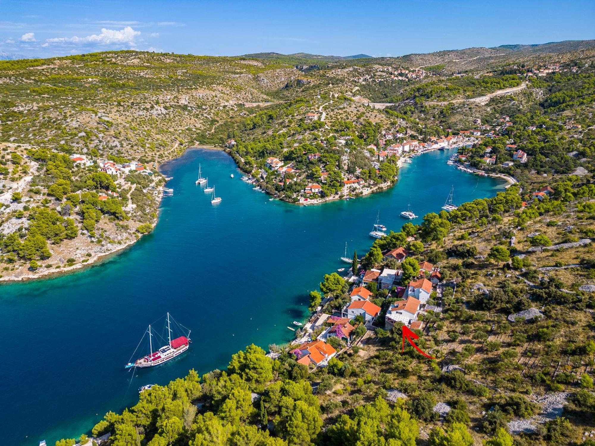 Vila Tudor Bobovisca Екстериор снимка
