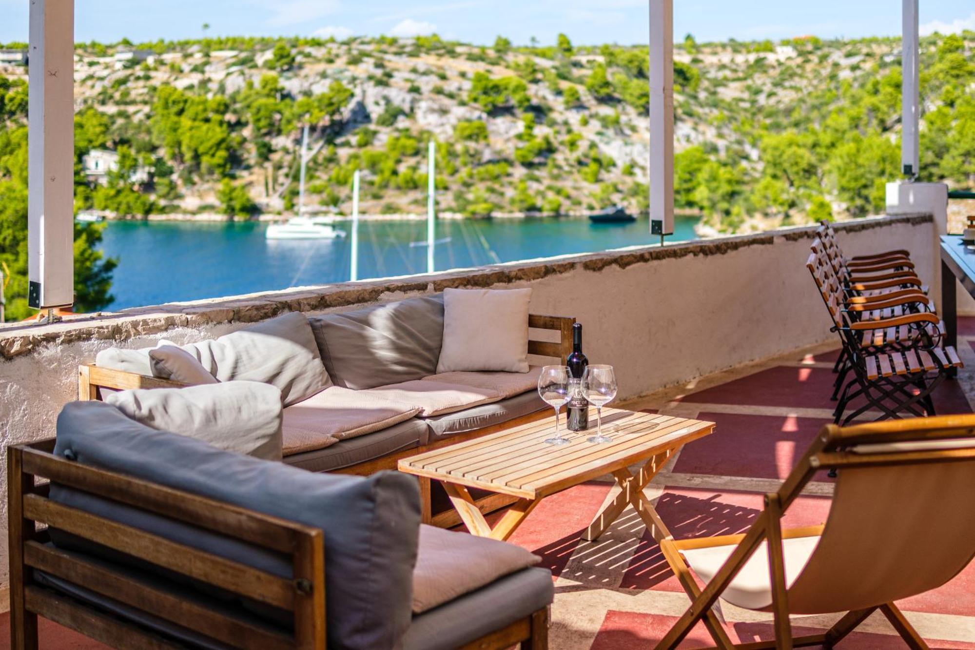 Vila Tudor Bobovisca Екстериор снимка